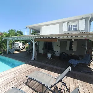 De Avec Piscine Partagee Le Vauclin